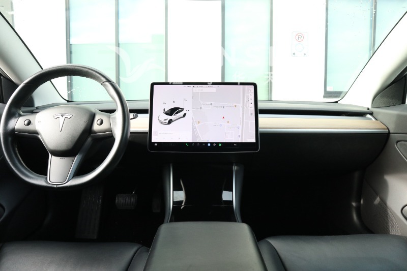 250912141427_2019 Tesla Model 3 Long Range Dual Motor White 20.JPG